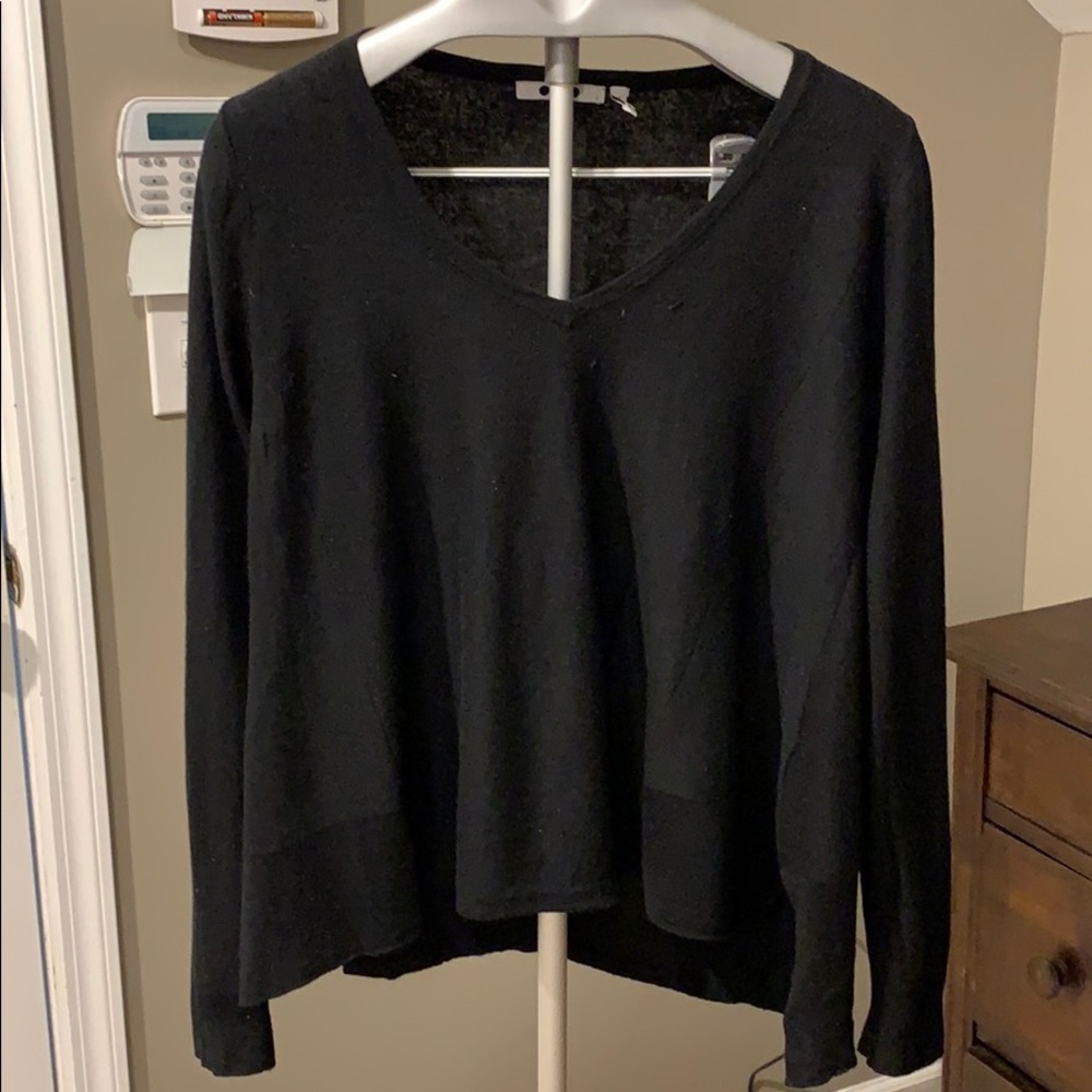 Three dots black sweater